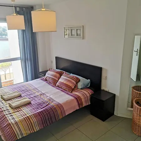 Διαμέρισμα Modern Seafront Flat With A Private Garage Ελ Μέντανο