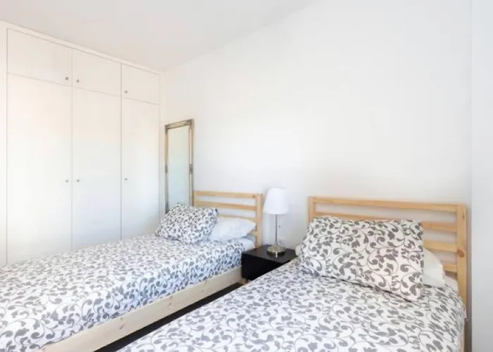 Apartment Modern Seafront Flat With A Private Garage